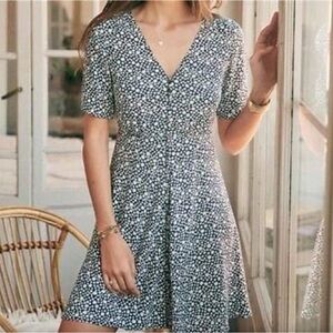 Sezane Sola dress, navy blue daisy print